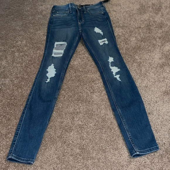 Hollister HIGH-RISE Distressed Medium WASH SUPER SKINNY JEANS. Size 25 GG - Picture 1 of 6